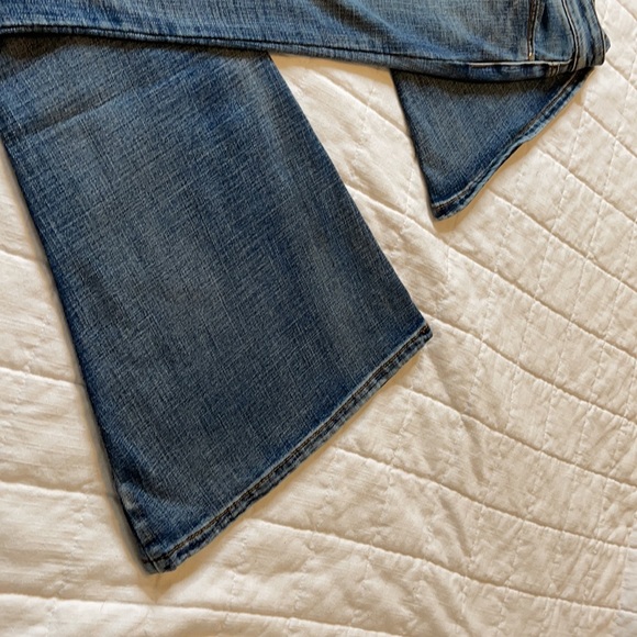 Vintage Denim look,with 14 in flare bottom, mid-rise,32in inseam.60s,70s look - Picture 4 of 10